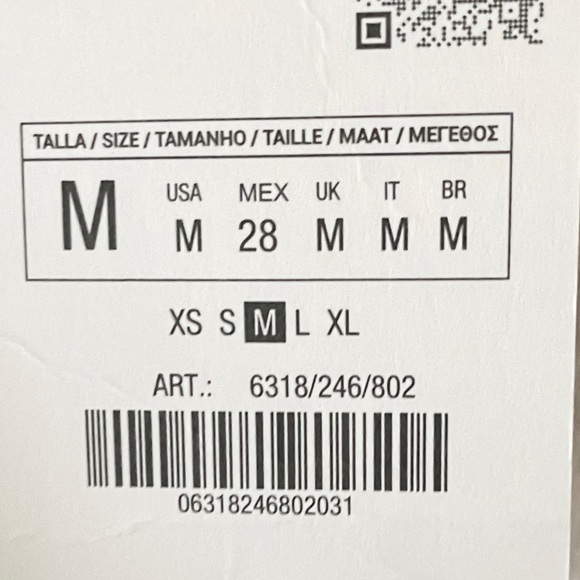 ZARA GREY FAUX FUR COAT SIZE
MEDIUM Ref 6318/246/802 019 - Picture 4 of 14